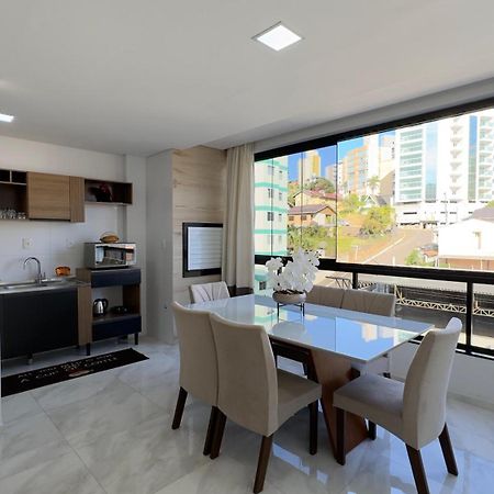 Apto Girassol - 2 Quartos, Apto Moderno,Confortavel E De Frente Para Avenida Principal! Piratuba Dış mekan fotoğraf